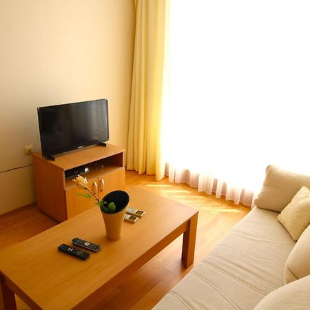 Fort Noks - Menada Apartments Свети-Влас Экстерьер фото