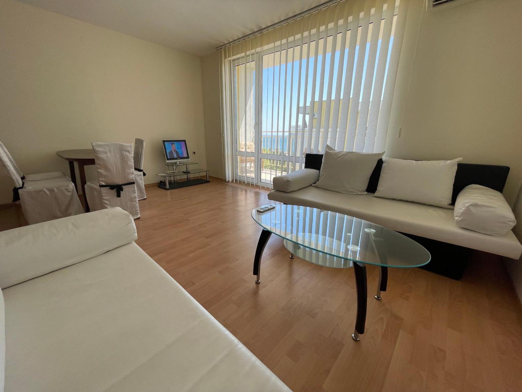 Fort Noks - Menada Apartments Свети-Влас Номер фото