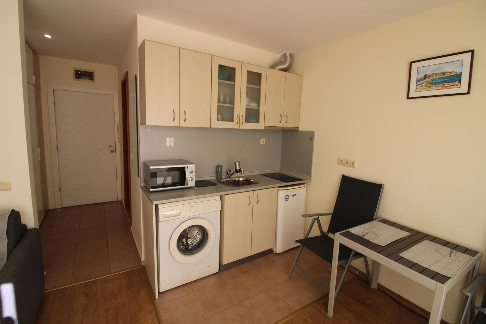 Fort Noks - Menada Apartments Свети-Влас Номер фото